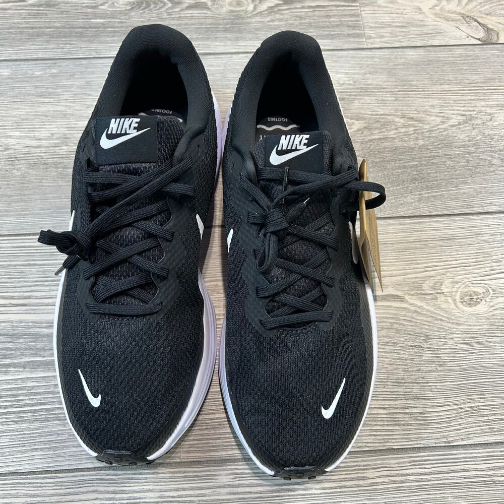 Nike Revolution 8, Black/White, Size 9.5 NWT - Picture 2 of 5